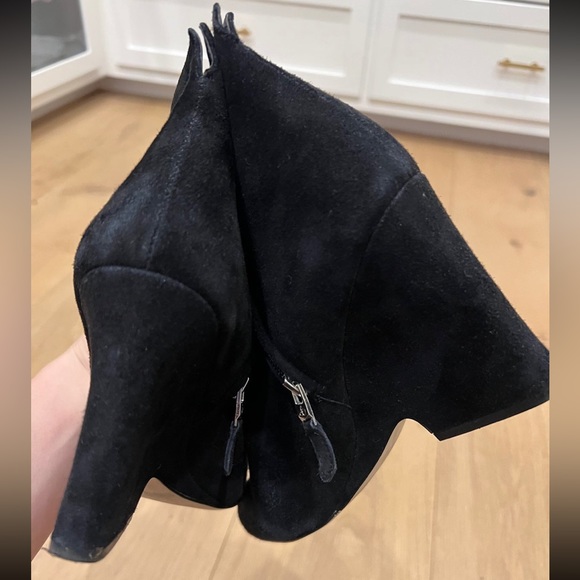 Sam Edelman Suede Black Booties size 9 - Picture 5 of 5